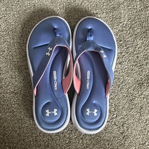 Women’s Under Armour Sandals Size 9